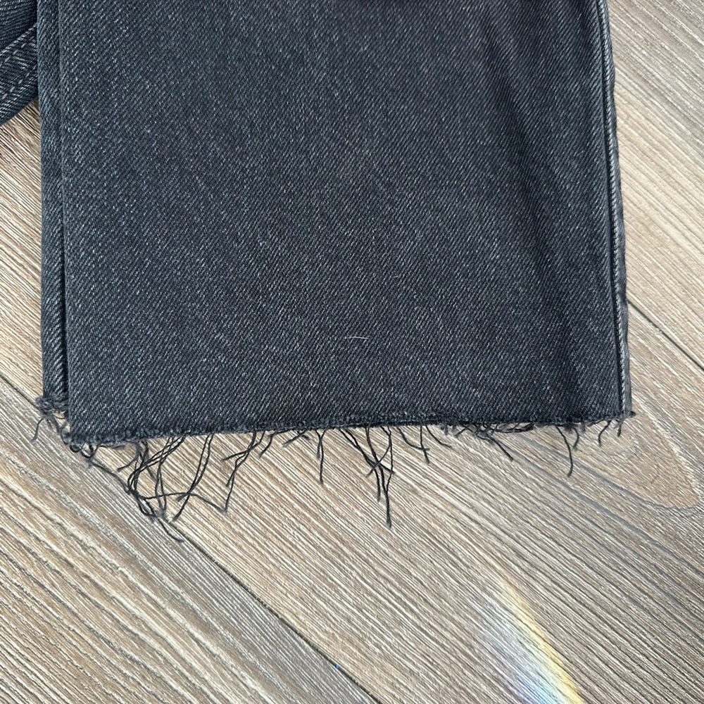Levi’s Black Distressed Women’s Ripped Denim Straight Leg Jeans - Picture 3 of 6